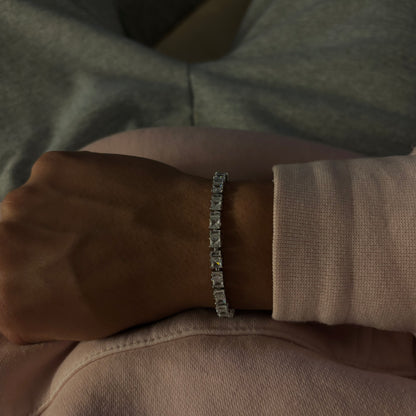 Midnight Line Bracelet